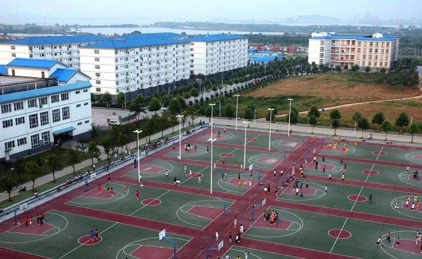 長江工程職業技術學院郵編 地址?專業有哪些?每年獎助學金多少